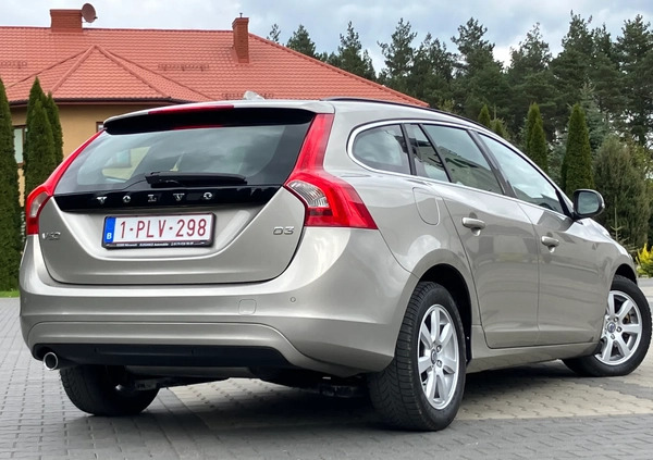 Volvo V60 cena 42900 przebieg: 245324, rok produkcji 2014 z Polanów małe 781